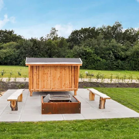 12 Person In Holiday home
