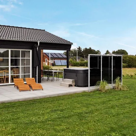 12 Person In Holiday home *