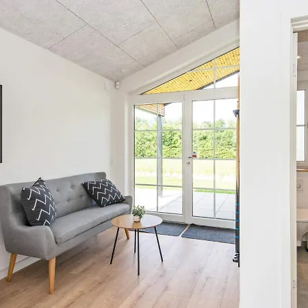 Vakantiehuis 12 Person In *