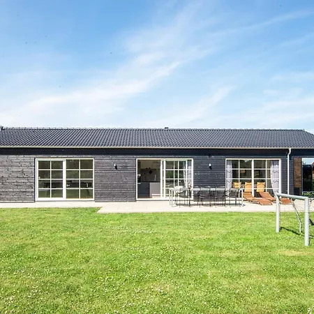 12 Person In Holiday home *